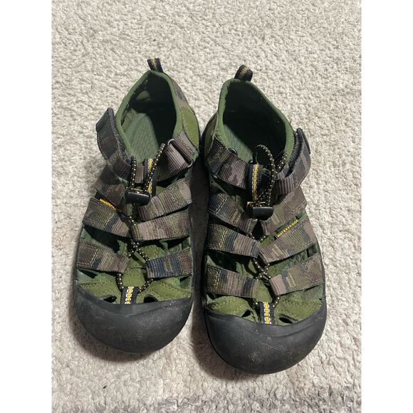 Keen Newport Big Kid's Size 3 EU 35 Waterproof Outdoor Sandals Green - Picture 11 of 11
